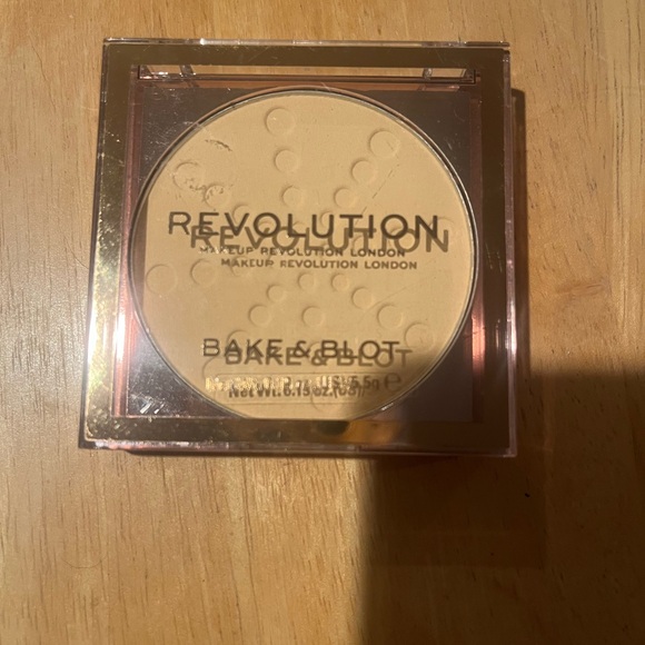 Makeup Bundle - Picture 8 of 9